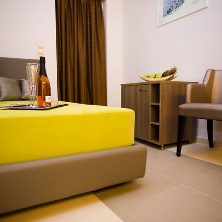 לרפטרה Astron Hotel מראה חיצוני תמונה