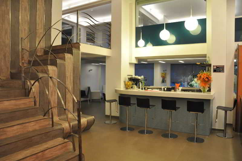 לרפטרה Astron Hotel מראה חיצוני תמונה