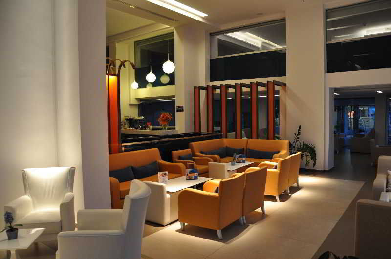 לרפטרה Astron Hotel מראה חיצוני תמונה