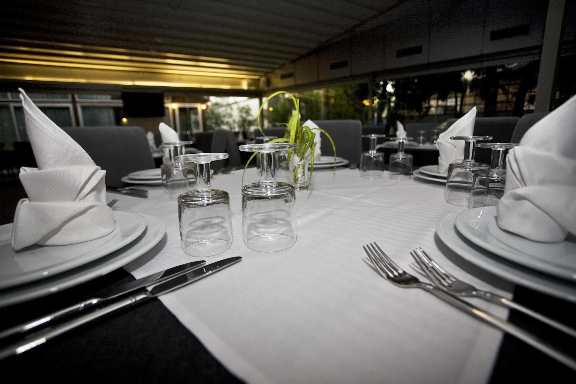 לרפטרה Astron Hotel מראה חיצוני תמונה