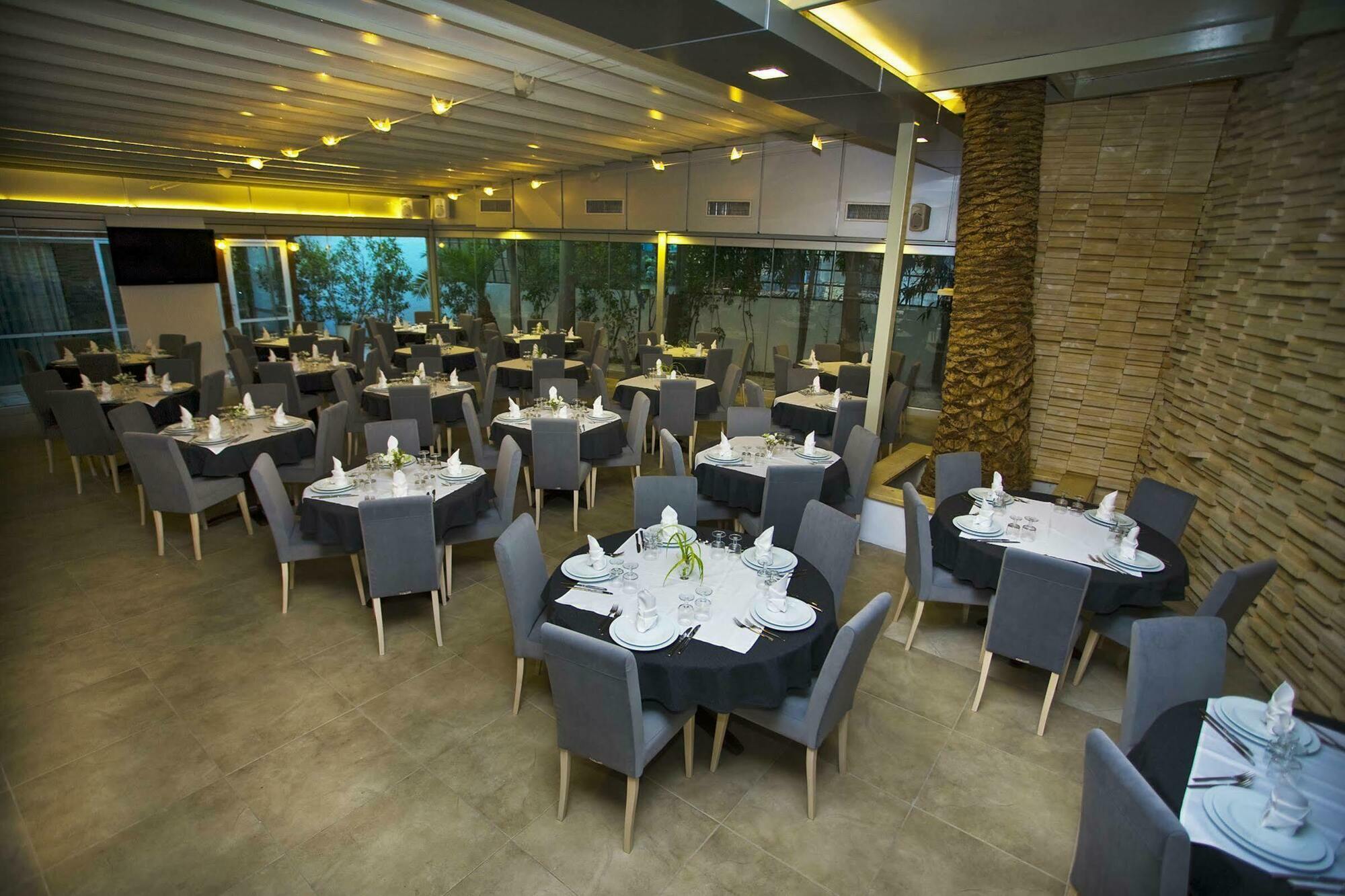 לרפטרה Astron Hotel מראה חיצוני תמונה